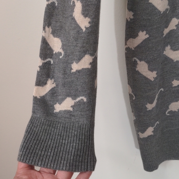 Long Grey Kitten Print Back Bow Knit Sweater - Picture 4 of 8